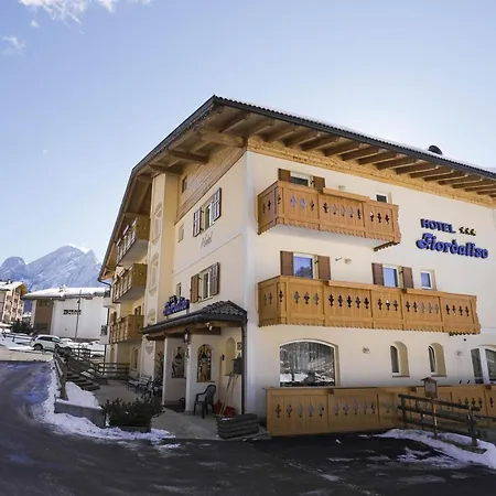 Fiordaliso 3* Canazei